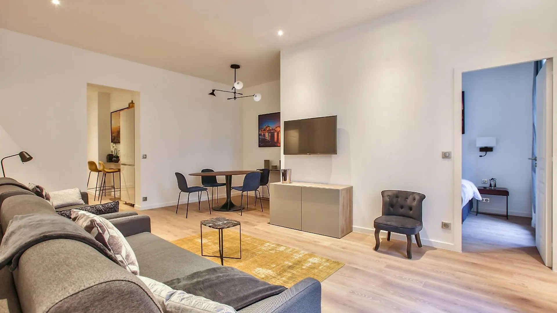 64 - Urban Luxury Flat Near Champs-elysees